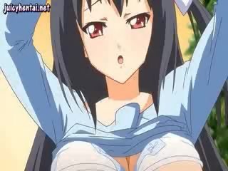 Matamis manga seductress makakakuha ng binubutasan